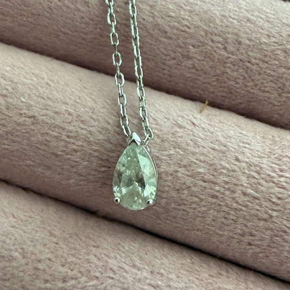 Swarovski Silver Teardrop Earrings and necklace set - Picture 3 of 4